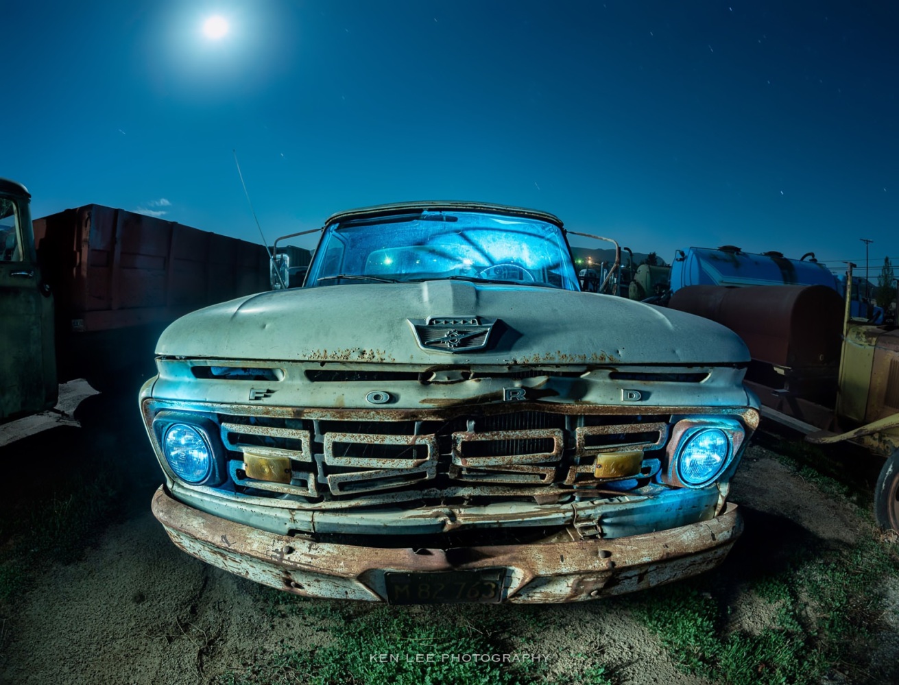 
I got close to the grille of the Ford truck when light painting. Notice how much the light falls off after that.